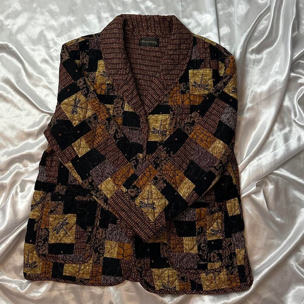 Super cute vintage blazer perfect